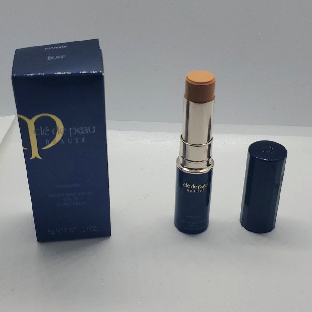 Cle De Peau Concealer